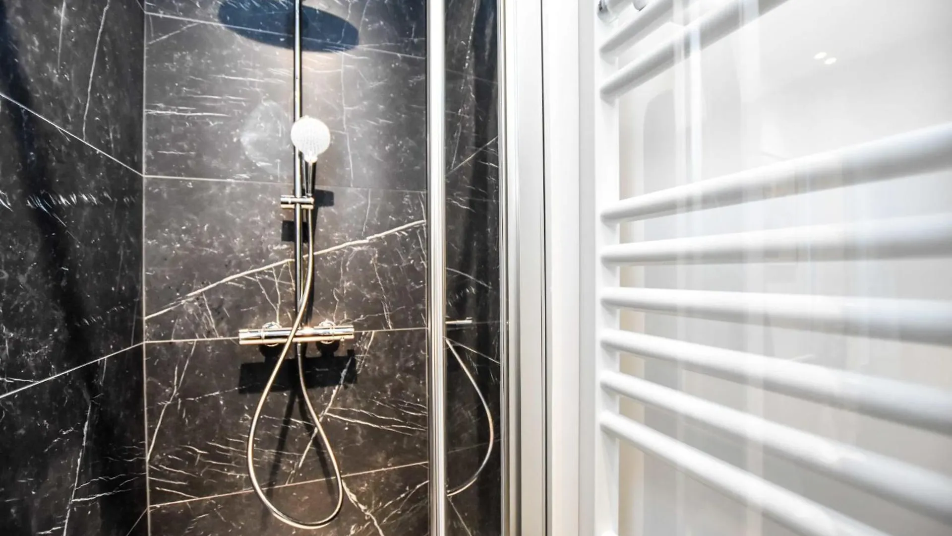 Elegant - 1br-5p - Parc De Belleville Paris